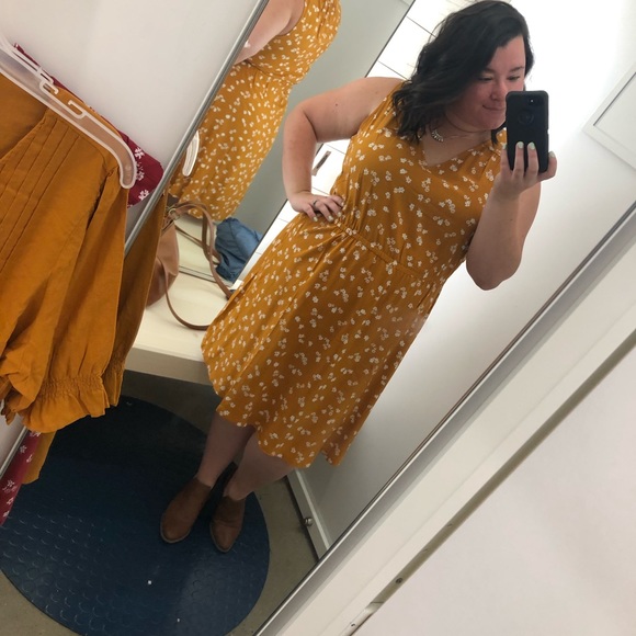 Meet your Posher, Sara - Picture 3 of 8